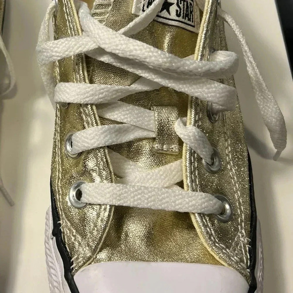 Converse Chuck Taylor in Light Gold Metallic - Unisex W Size 5, M Size 3 - Picture 6 of 6